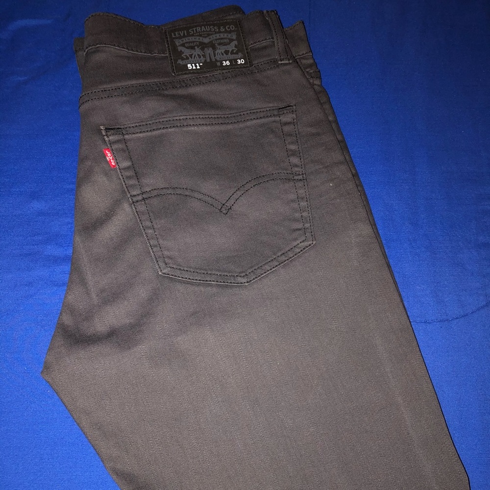 Levi’s 511s Straight Leg Loose Fit